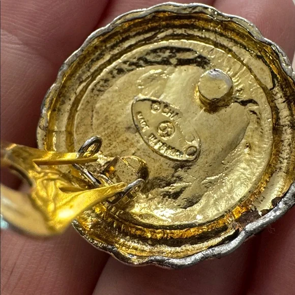 Vintage Chanel Enamel Earrings - Picture 6 of 7